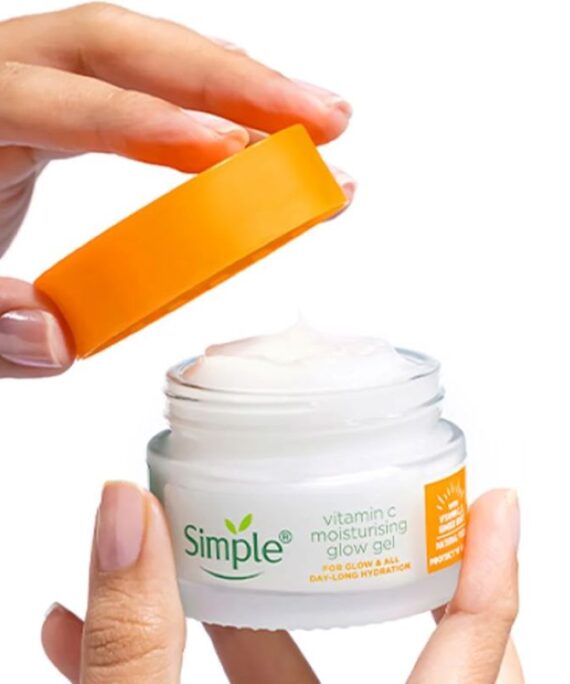 Simple Vitamin C Moisturizing Glow Gel 40 ml